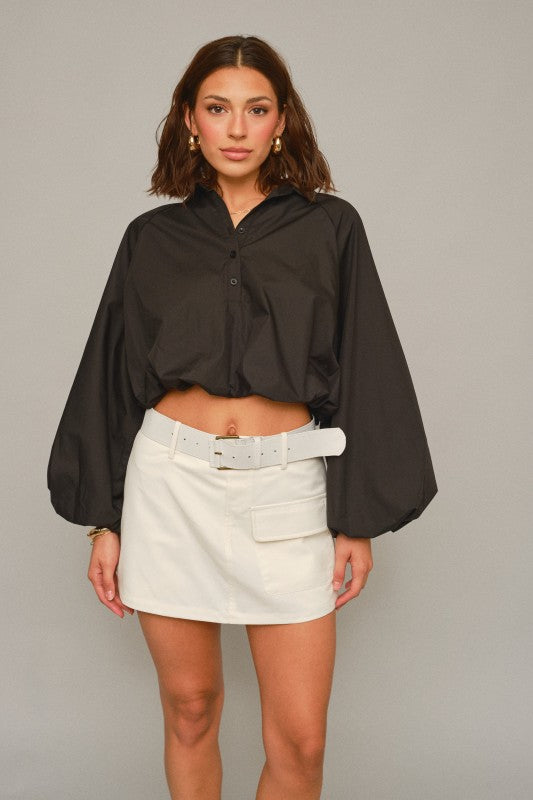 CROPPED ELASTIC-HEM BALLOON SLEEVE BLOUSE-BLACK