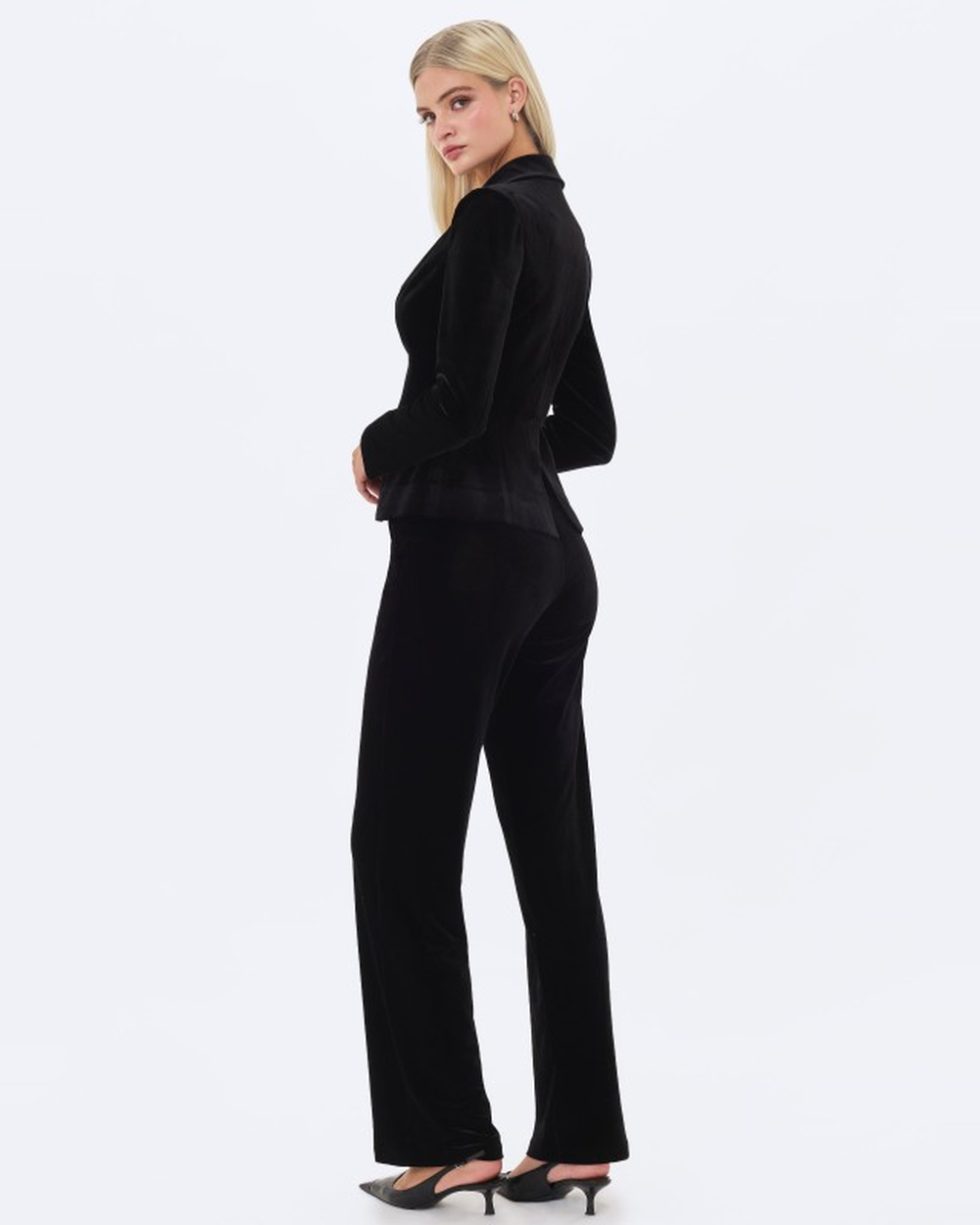 RONNI BLACK VELVET PANT SUIT