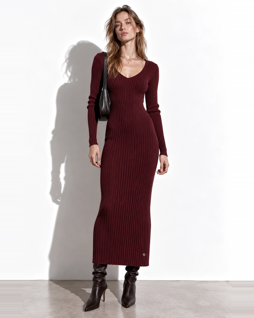 RIBBED MAXI DRESS WITH V-NECK | ELEGANT STYLE