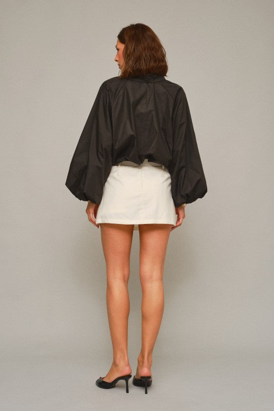 CROPPED ELASTIC-HEM BALLOON SLEEVE BLOUSE-BLACK